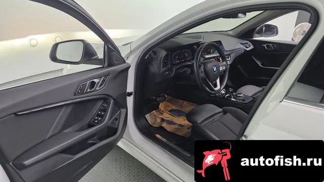 BMW 1-Series 1 Series (F40) 2024 года - похожие автомобили