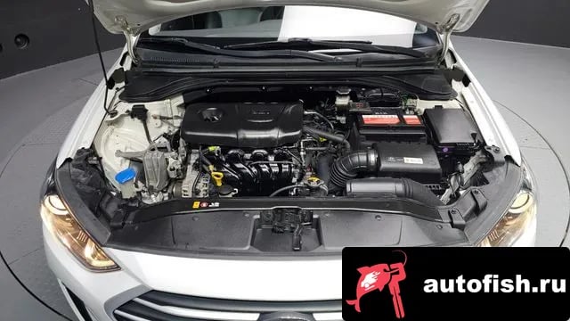 Hyundai AVANTE Avante AD 2018 года - вид 6