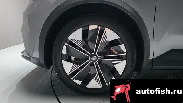 Renault Korea (Samsung) Scenic Senik 2026 года - вид 5