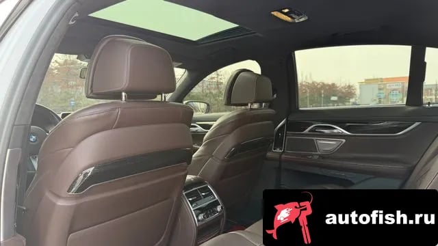BMW 7-Series 7 Series (G11) 2021 года - похожие автомобили
