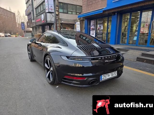 Porsche 911 911 (992) 2021 года - вид 3