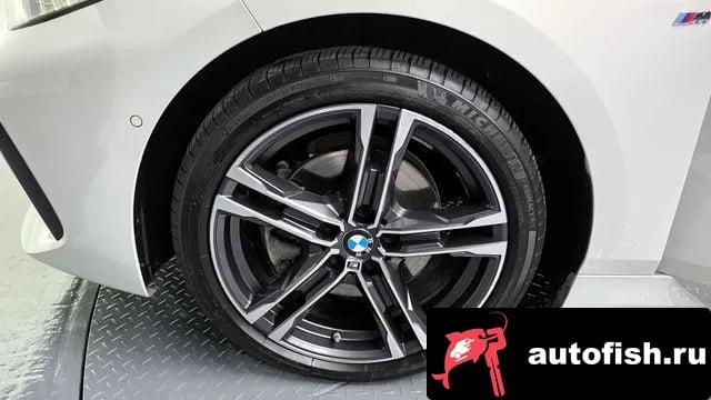 BMW 1-Series 1 Series (F40) 2021 года - похожие автомобили
