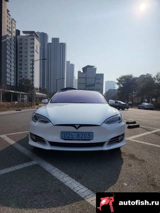 Tesla Model S Model S 2020 года - вид 3