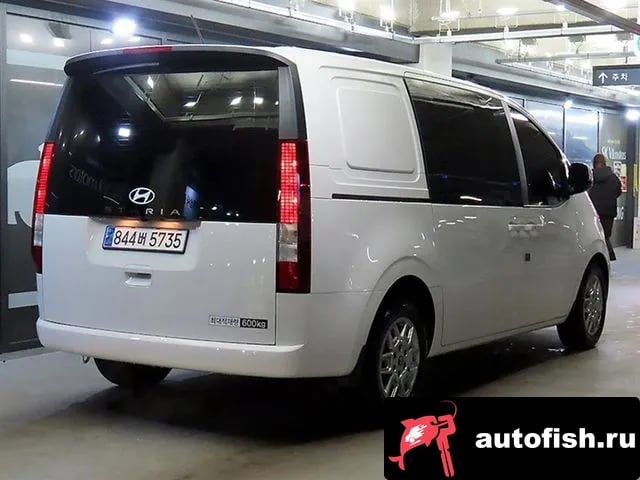 Hyundai Staria Staria 2024 года - похожие автомобили