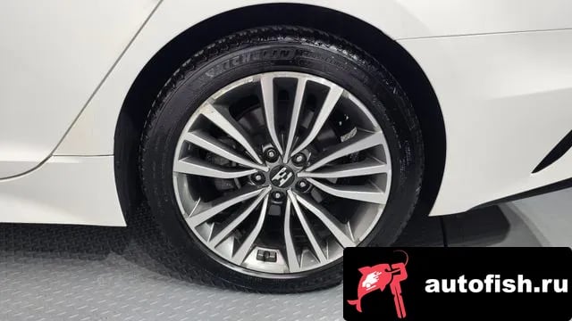 Kia Stinger Stinger 2018 года - похожие автомобили