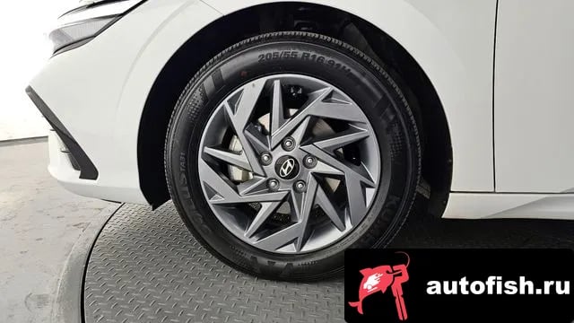 Hyundai AVANTE The New Avante (CN7) 2024 года - вид 5