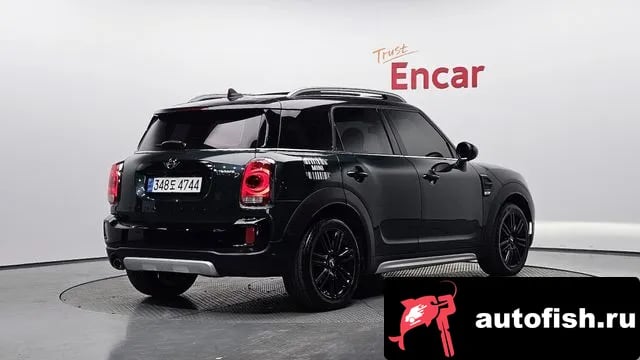 Mini Countryman Cooper D Country Man 2018 года - вид 2