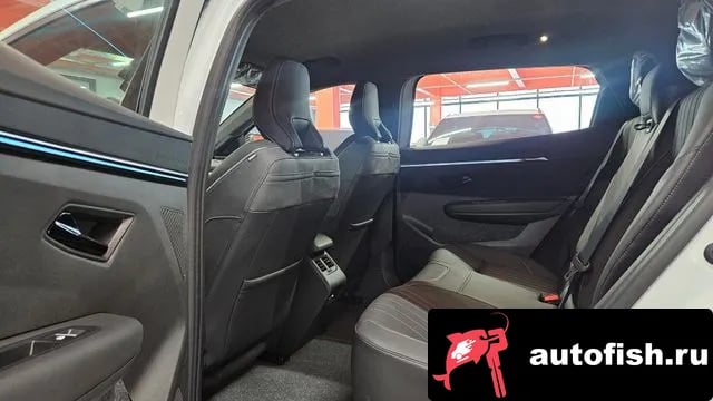 Renault Korea (Samsung) Scenic Senik 2026 года - вид 6