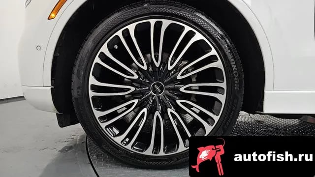 Lincoln Aviator Aviator 2nd generation 2020 года - вид 5