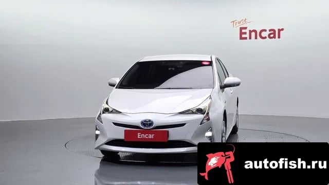 Toyota Prius Prius 4th Generation 2018 года - вид 3