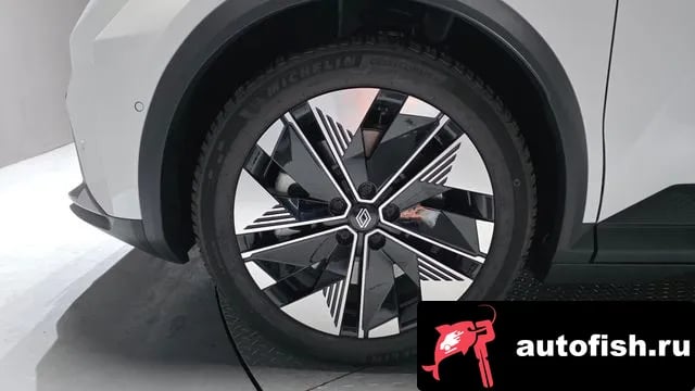 Renault Korea (Samsung) Scenic Senik 2026 года - вид 5