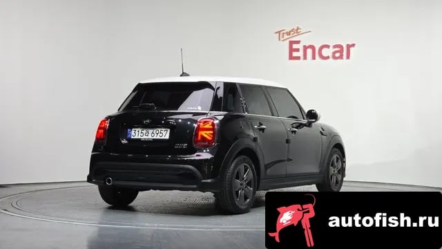 Mini Cooper Cooper 2023 года - вид 2