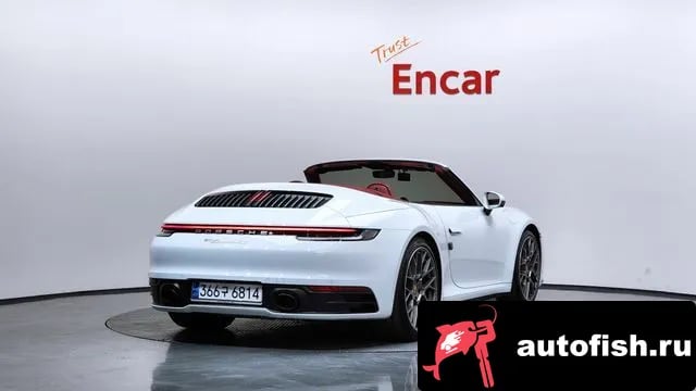 Porsche 911 911 (992) 2021 года - вид 2