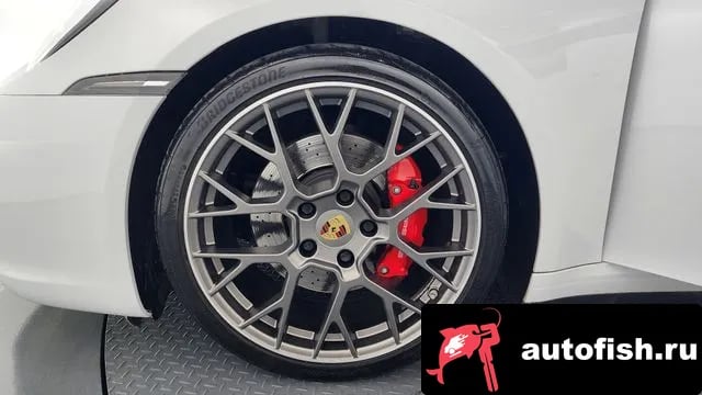 Porsche 911 911 (992) 2021 года - вид 5