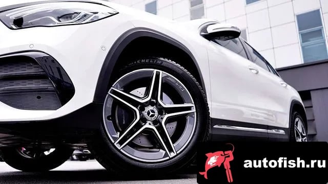 Mercedes-Benz GLA-Class GLA - Class H247 2020 года - вид 6