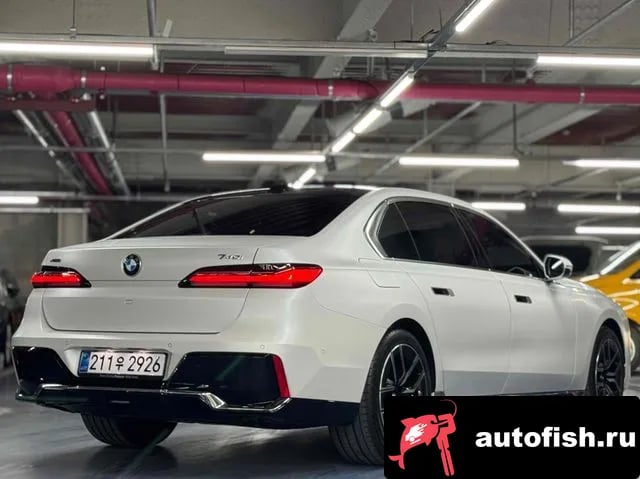 BMW 7-Series 7 Series (G70) 2025 года - вид 3
