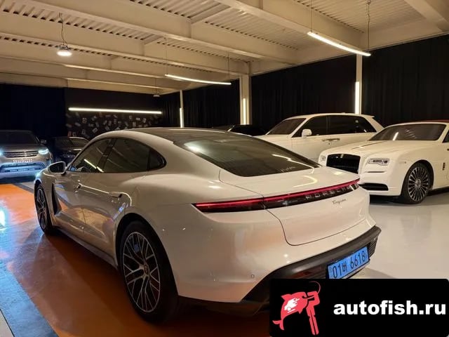 Porsche Taycan Taikan 2023 года - вид 3