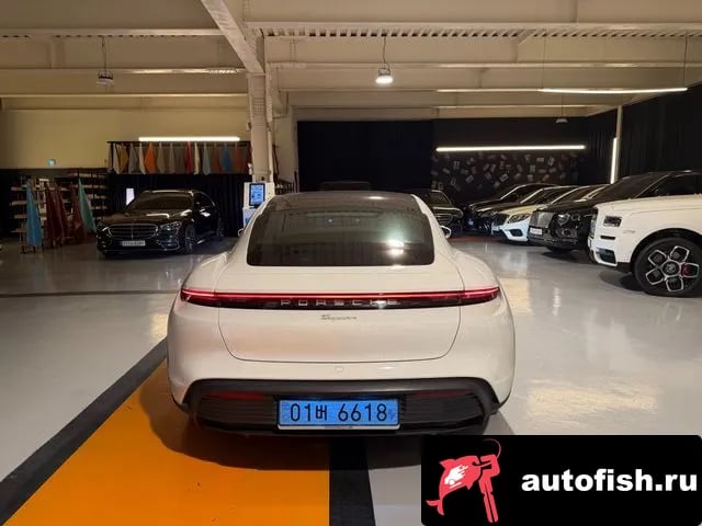 Porsche Taycan Taikan 2023 года - вид 6