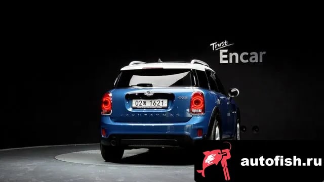 Mini Countryman Cooper Country Man 2018 года - вид 4