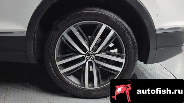 Volkswagen Tiguan Tiguan second Generation 2021 года - вид 5