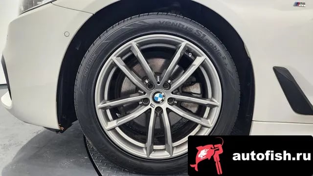 BMW 5-Series 5 Series (G30) 2018 года - вид 5