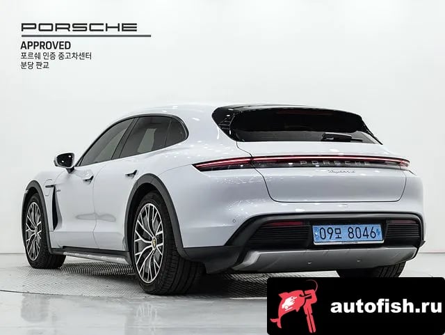 Porsche Taycan Taikan 2023 года - вид 2