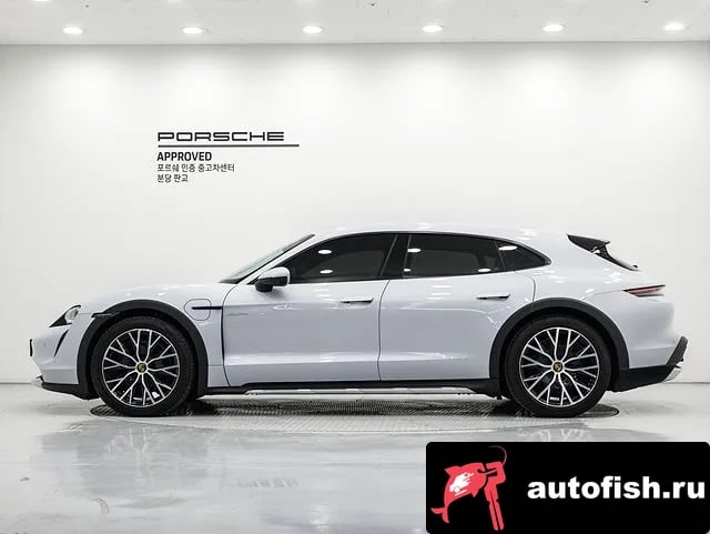 Porsche Taycan Taikan 2023 года - вид 6