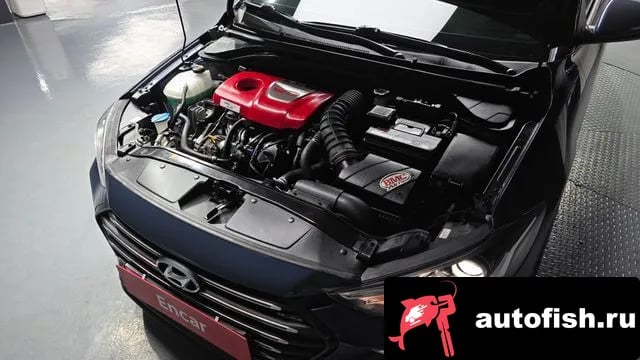 Hyundai AVANTE Avante AD 2018 года - вид 6