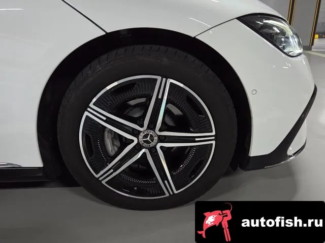 Mercedes-Benz EQE EQE V295 2023 года - вид 6