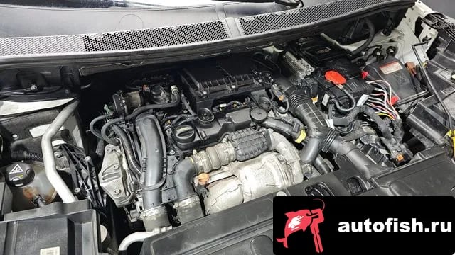 Peugeot 5008 5008 second generation 2018 года - вид 6