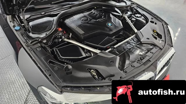 BMW 5-Series 5 Series (G30) 2019 года - вид 6