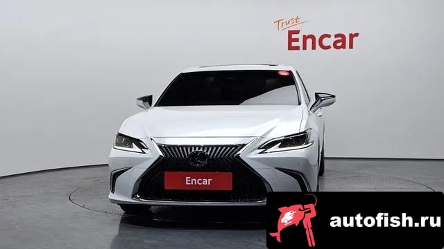 Lexus ES ES300h 7th generation 2020 года - вид 3