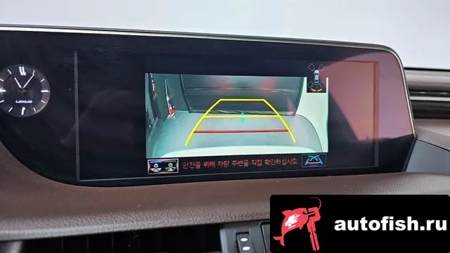 Lexus ES ES300h 7th generation 2020 года - похожие автомобили