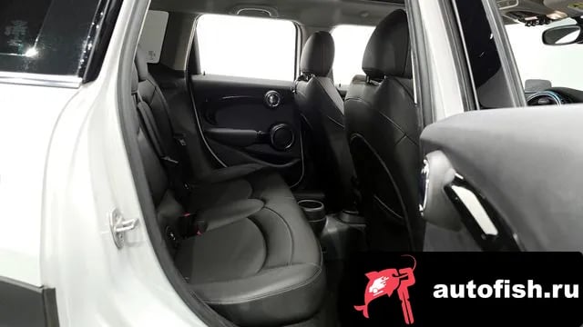 Mini Cooper Cooper 2020 года - похожие автомобили