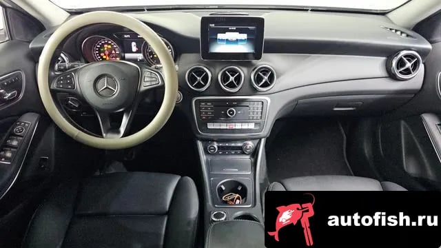 Mercedes-Benz GLA-Class GLA-Class X156 2018 года - вид 6