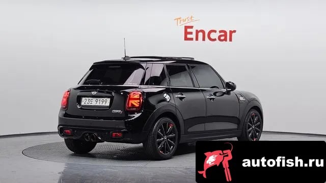 Mini Cooper Cooper S 2019 года - вид 2