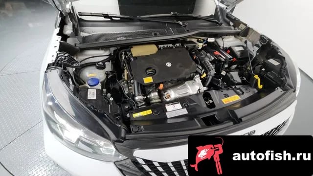 Peugeot 2008 2008 Second generation 2023 года - вид 6