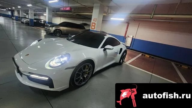 Porsche 911 911 (992) 2021 года - вид 4