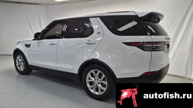 Land Rover Discovery Discovery 5 2020 года - вид 3