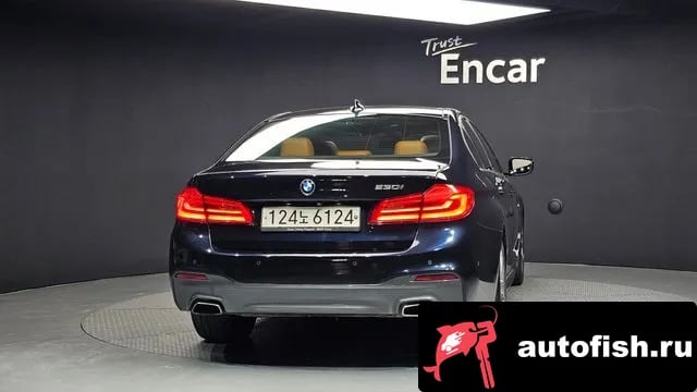 BMW 5-Series 5 Series (G30) 2018 года - вид 4