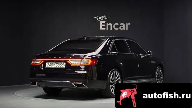 Lincoln Continental Continental 10th Generation 2019 года - вид 2