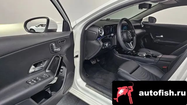 Mercedes-Benz A-Class A-Class W177 2020 года - похожие автомобили