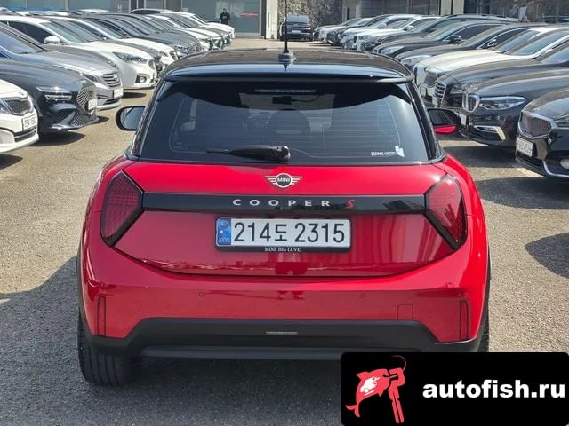 Mini Cooper Cooper S 4th Generation 2025 года - вид 3