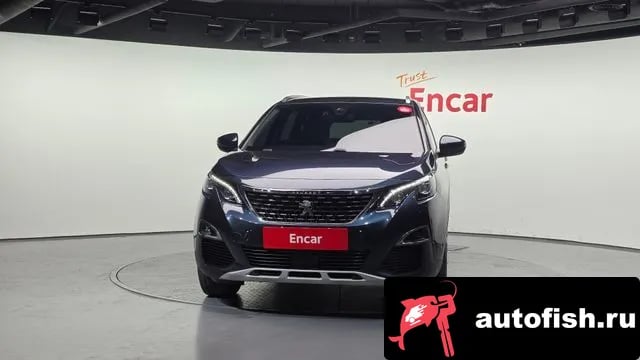 Peugeot 5008 5008 second generation 2018 года - вид 3