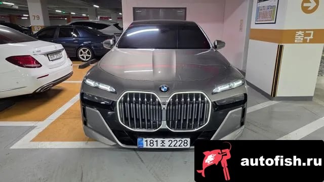 BMW 7-Series 7 Series (G70) 2025 года - вид 2