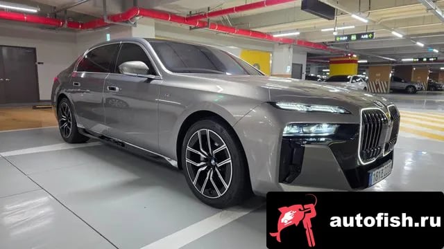 BMW 7-Series 7 Series (G70) 2025 года - похожие автомобили
