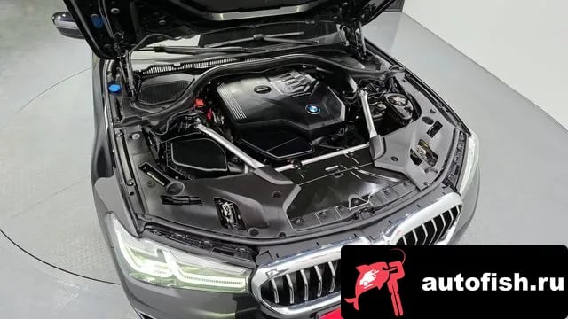 BMW 5-Series 5 Series (G30) 2021 года - вид 6