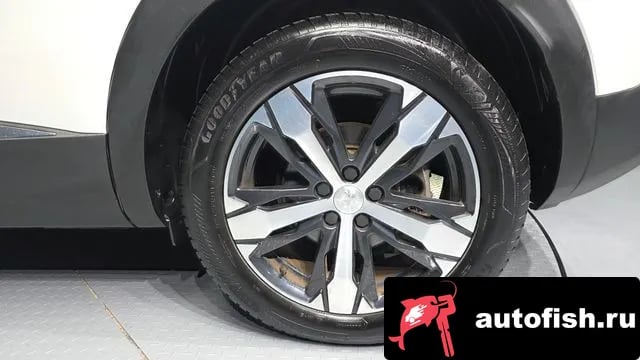 Peugeot 3008 3008 second generation 2021 года - вид 5