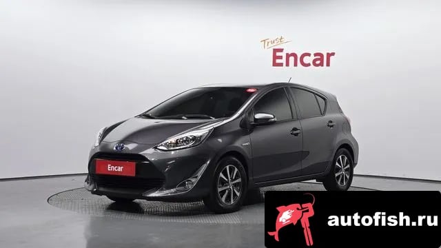 Toyota Prius Prius C 2018 года - вид 1