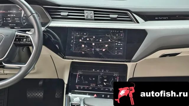 Audi e-tron e-Tron 2020 года - похожие автомобили